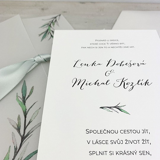 Svatební oznámení s pauzovacím papírem